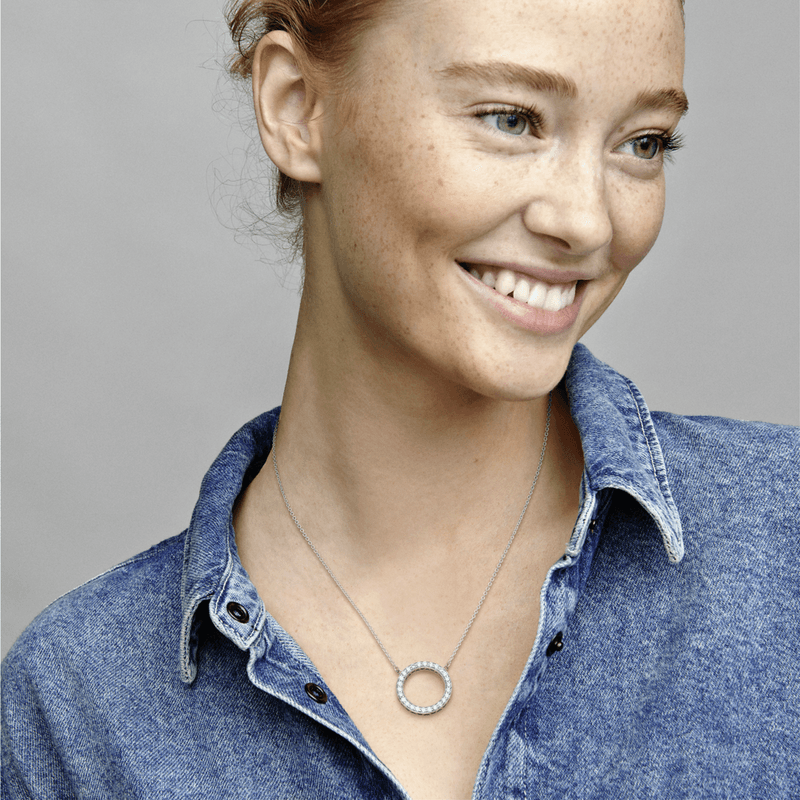 PNGTRPNT_590514CZ_ABC123_MODEL_eCOM_01_RGB
