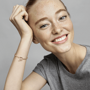 Bracelete Pandora Moments Fecho T Coracao Rose