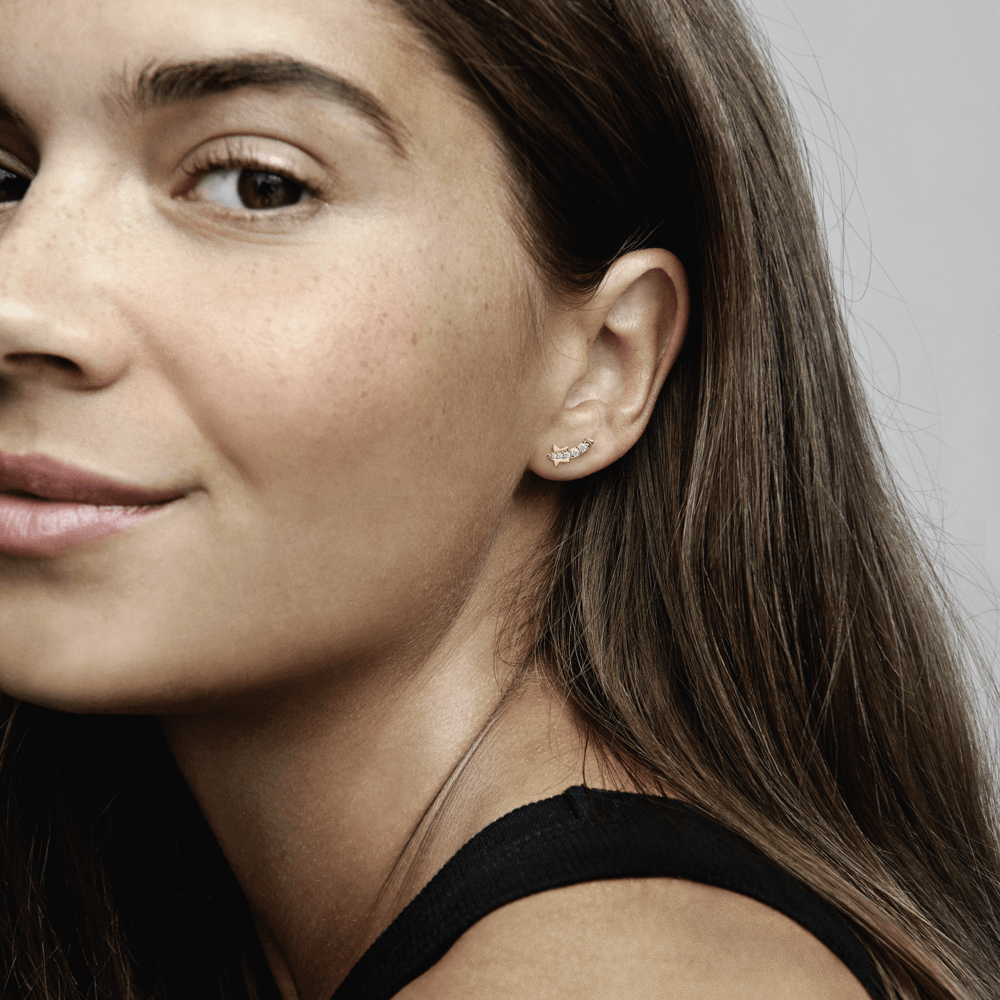 Imagem 3 do produto Brinco de Ouro Pequeno Estrela Cadente Brilhante