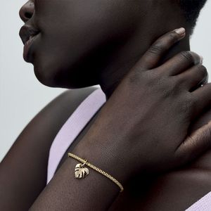 Charm De Ouro Pendente Folha Monstera Em Pave