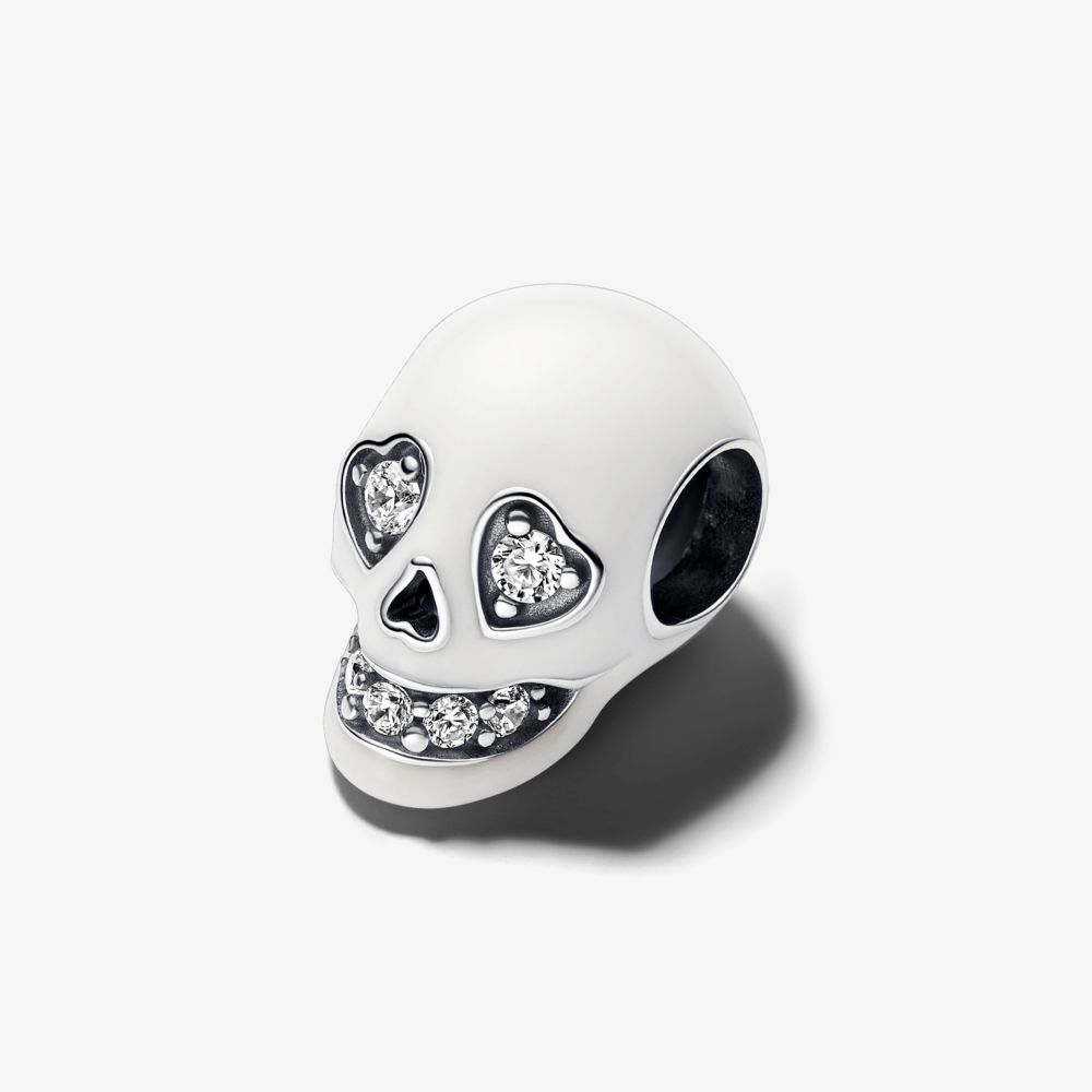 foto_charm-caveira-brilha-no-escuro-04.png
