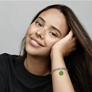 Charm Prata Pendente Flor de Ipê - Coleção Brasil