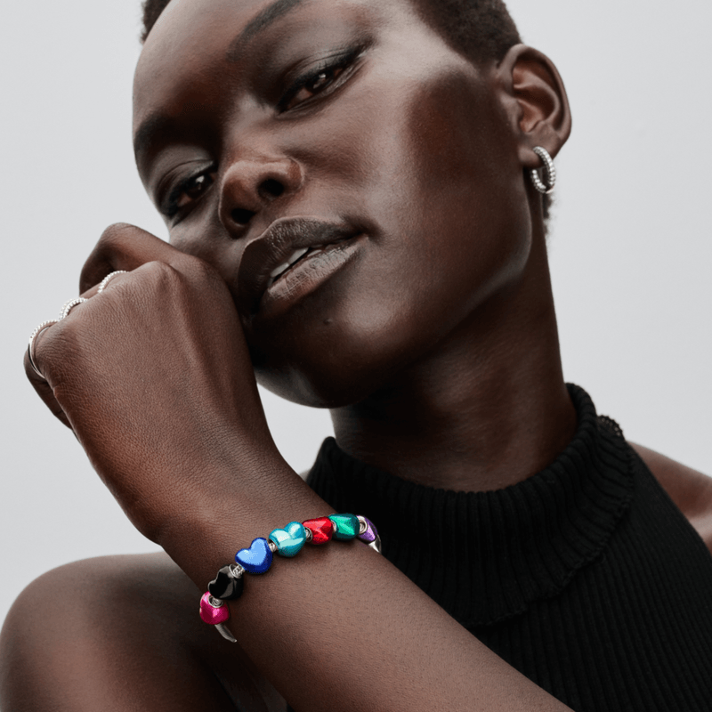 PNGTRPNT_Q125_A_PDP_MODEL_STYLED_34_1x1_RGB.png