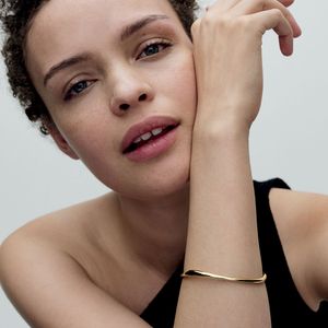 Bracelete De Ouro Rigido Ondulado