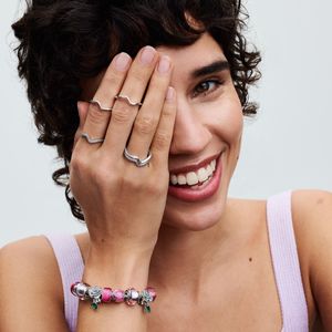 Charm Prata Rosa Em Pave E Folhas Verdes